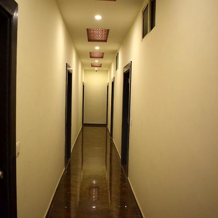 Hotel Peradiot Ahmedabad Exterior photo