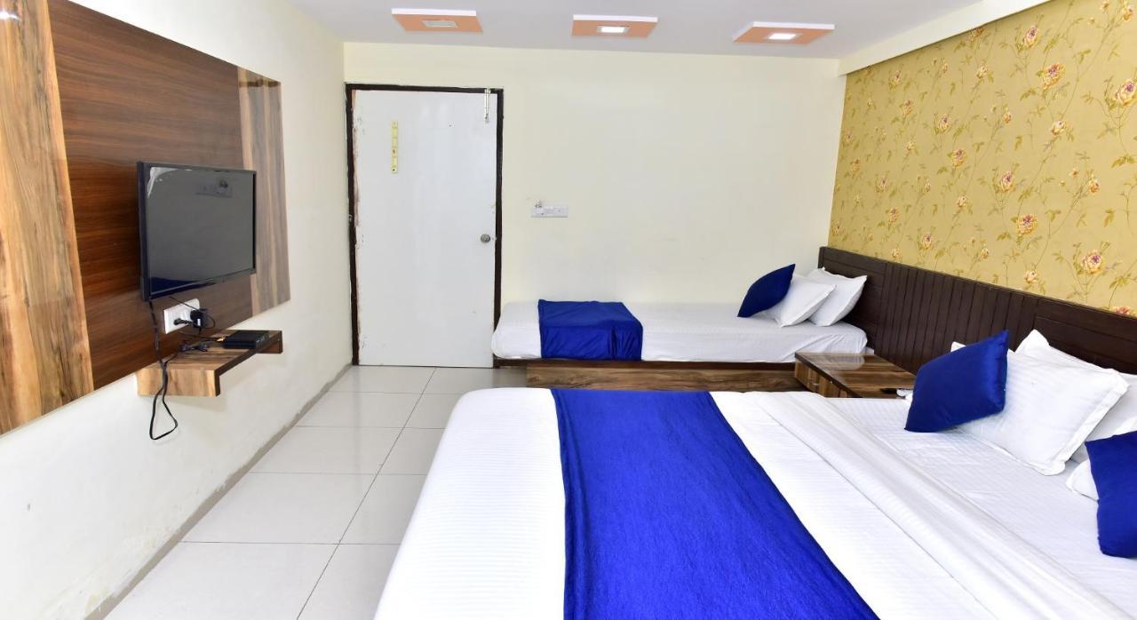 Hotel Peradiot Ahmedabad Exterior photo