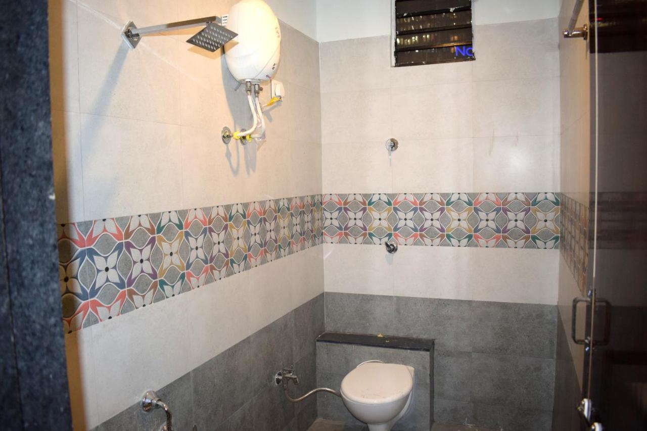 Hotel Peradiot Ahmedabad Exterior photo