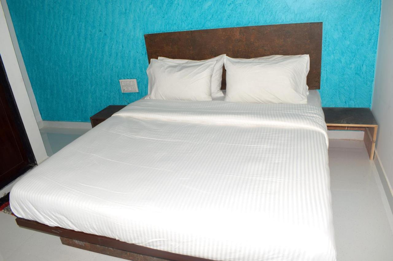 Hotel Peradiot Ahmedabad Exterior photo