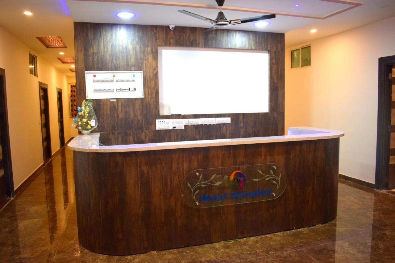 Hotel Peradiot Ahmedabad Exterior photo