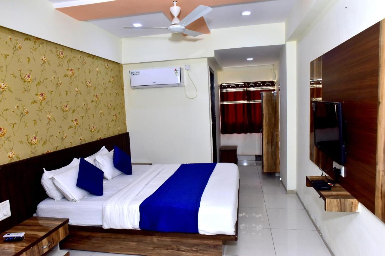 Hotel Peradiot Ahmedabad Exterior photo